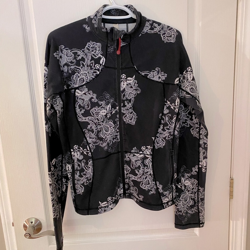 LULULEMON great used condition! Size 8